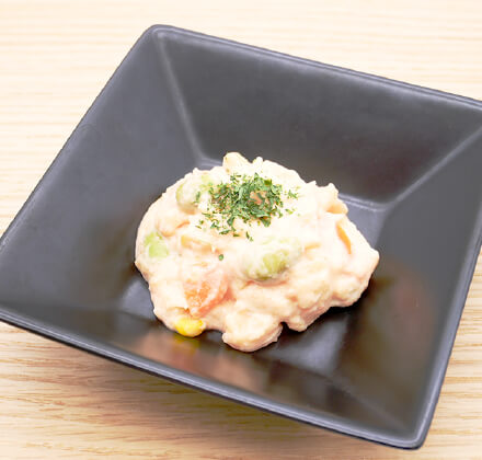 オフィス社食メニュー：めんたいポテトサラダ