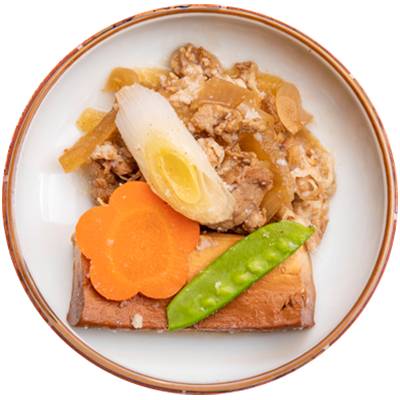 エッサンスキッチンのにくじゃが