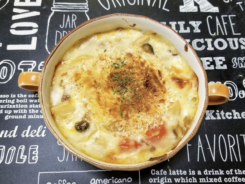 社食惣菜アレンジレシピ「肉じゃがグラタン」