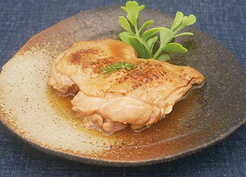 社食惣菜の食べ合せ「蒸し鶏の香味葱ソース」