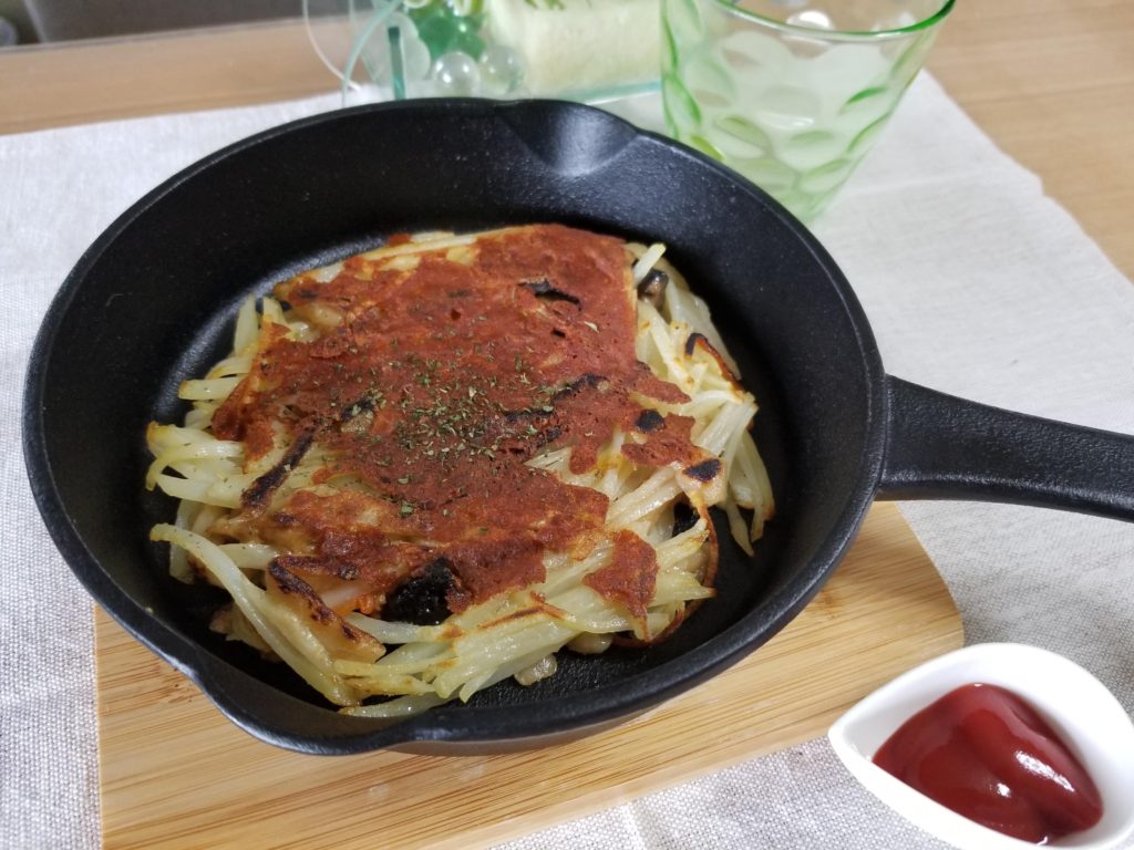 社食惣菜アレンジレシピ「寒干大根の五目煮のガレット」