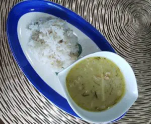 食事補助：チキン・グリーンカレー