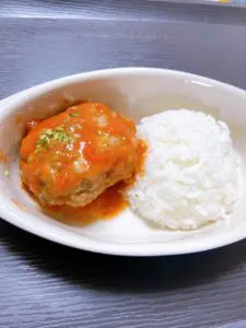 食事補助：ジューシーTOMATOハンバーグ