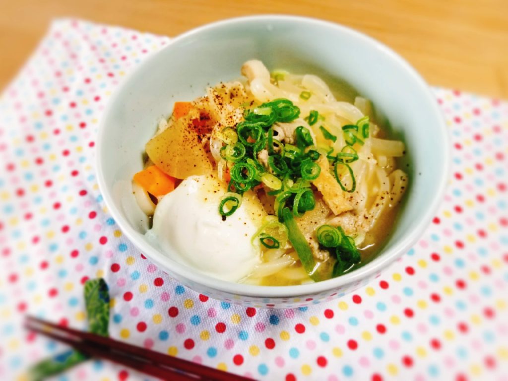 社食惣菜アレンジレシピ「豚汁うどん」