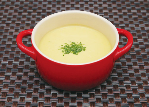 社食惣菜アレンジメニュー「4種野菜とカニのビスク」