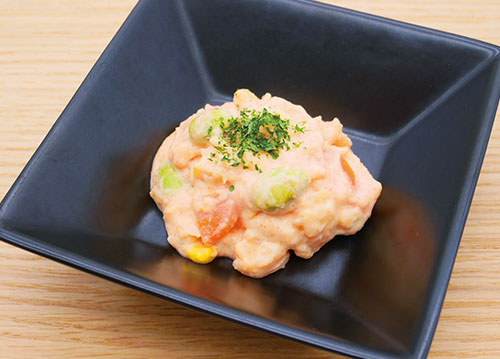 社食惣菜アレンジメニュー「めんたいポテトサラダ」