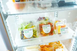 設置型社食のESサラダが大人気