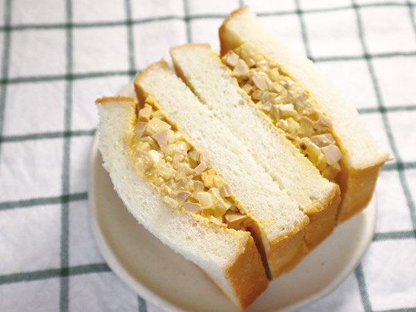 社食惣菜アレンジレシピ「和風卵サンド」