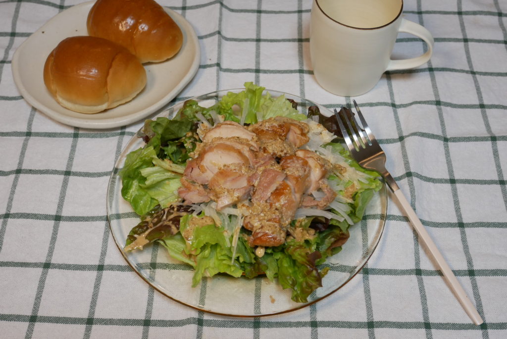 社食惣菜アレンジレシピ「照り焼きチキンの和風サラダ」