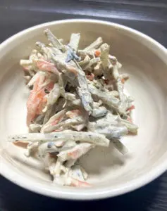 ごぼうサラダの食物繊維で健康経営