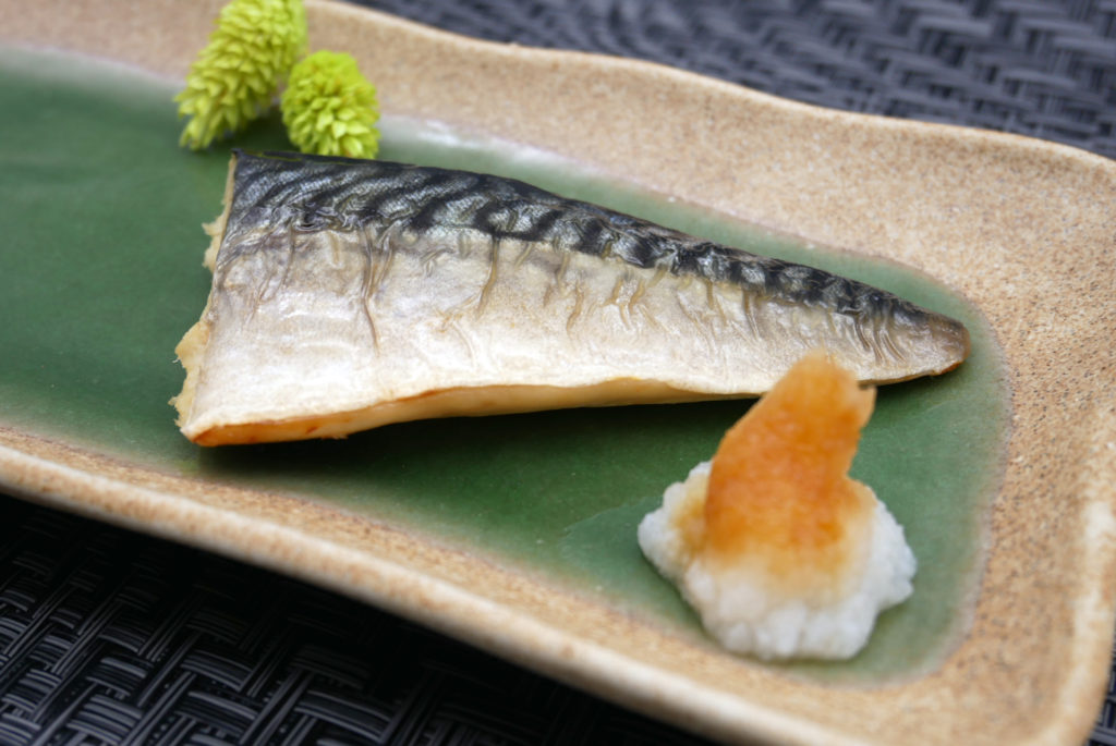 社食惣菜の食べ合せ「さばの旨塩焼き」