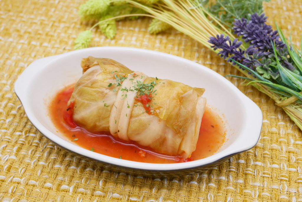 社食惣菜の食べ合せ「ヘルシートマトロールキャベツ」
