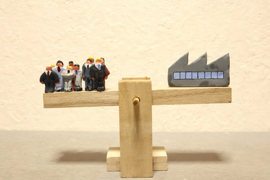 オフィス社食サービスの導入で変わった夜勤の職場環境