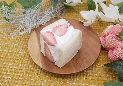 社食惣菜で食べ合せ「フルーツサンド(いちご)」
