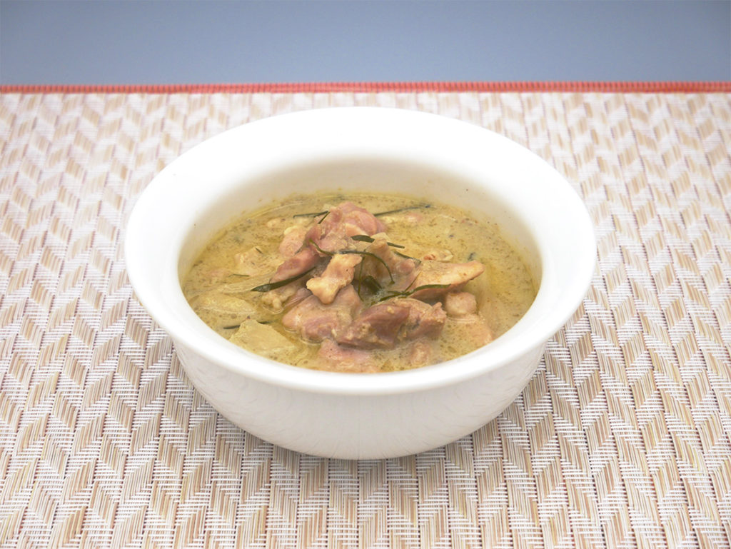 社食惣菜アレンジメニュー「チキン・グリーンカレー」