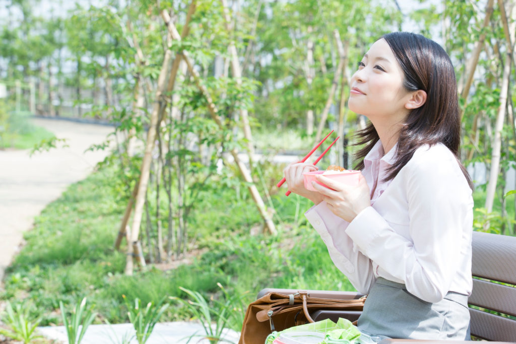 社員が喜ぶあると嬉しい福利厚生の社食サービス