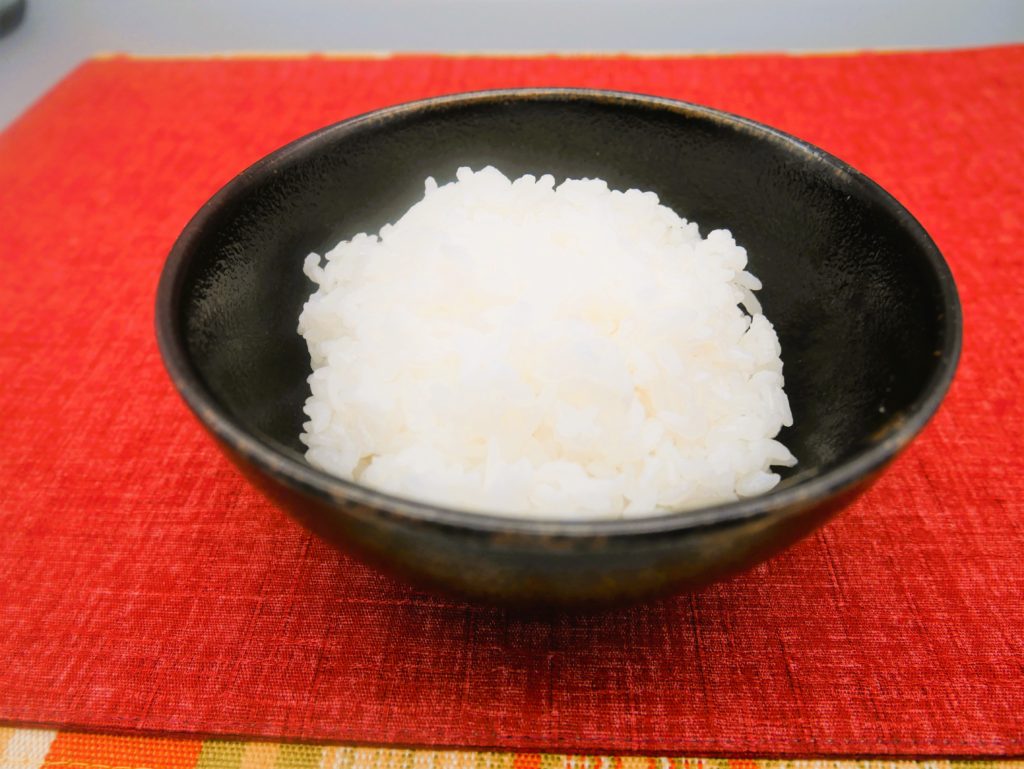 社食惣菜の食べ合せ「タニタの金芽米ごはん」