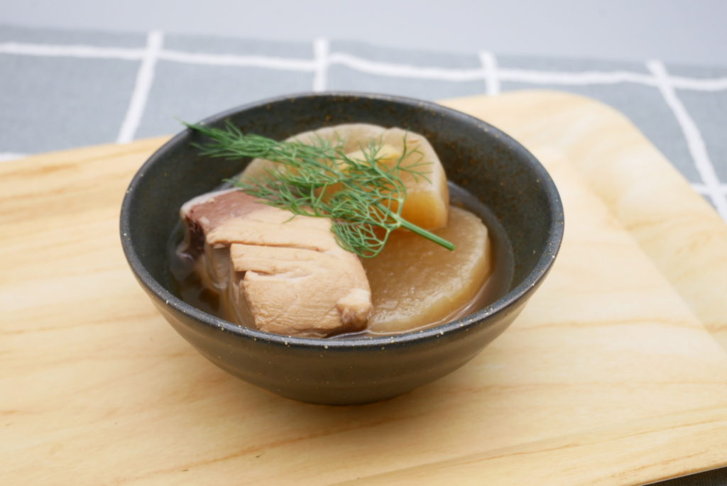社食惣菜の食べ合せ「寒ぶり大根煮」