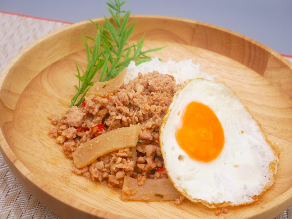 【設置型社食人気No.1！】アジアンガパオライスでスパイシーに！