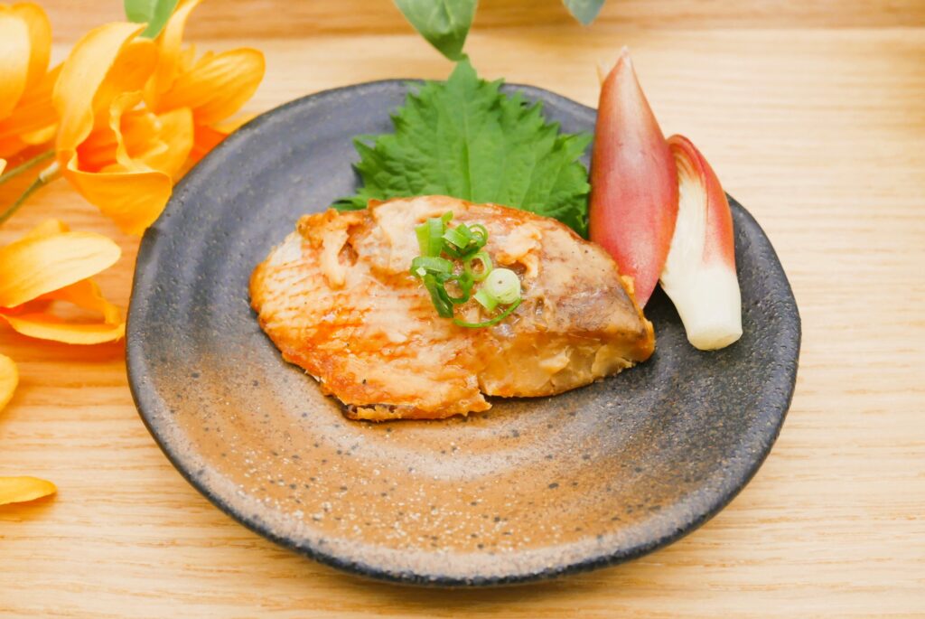 社食惣菜アレンジメニュー「赤魚の西京焼き」