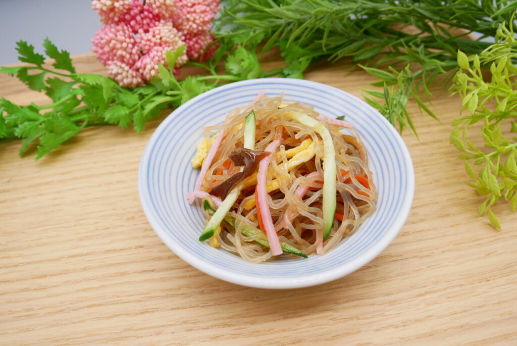 社食惣菜の食べ合せ「春雨サラダ」