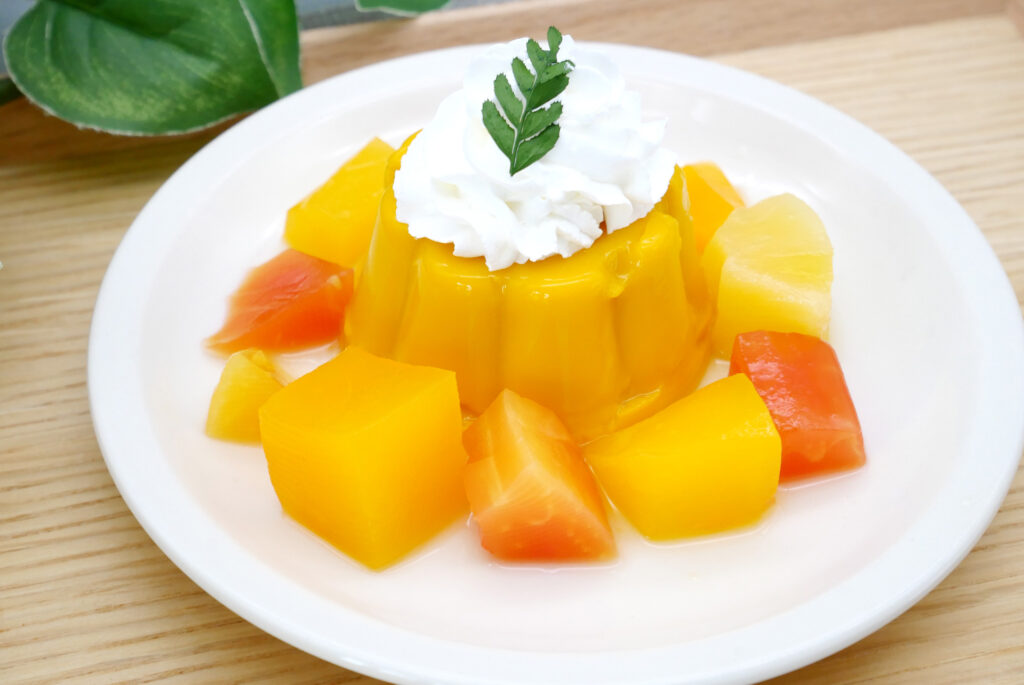 福利厚生を冷蔵庫に詰め込む、彩り豊かなスイーツ＆サラダ