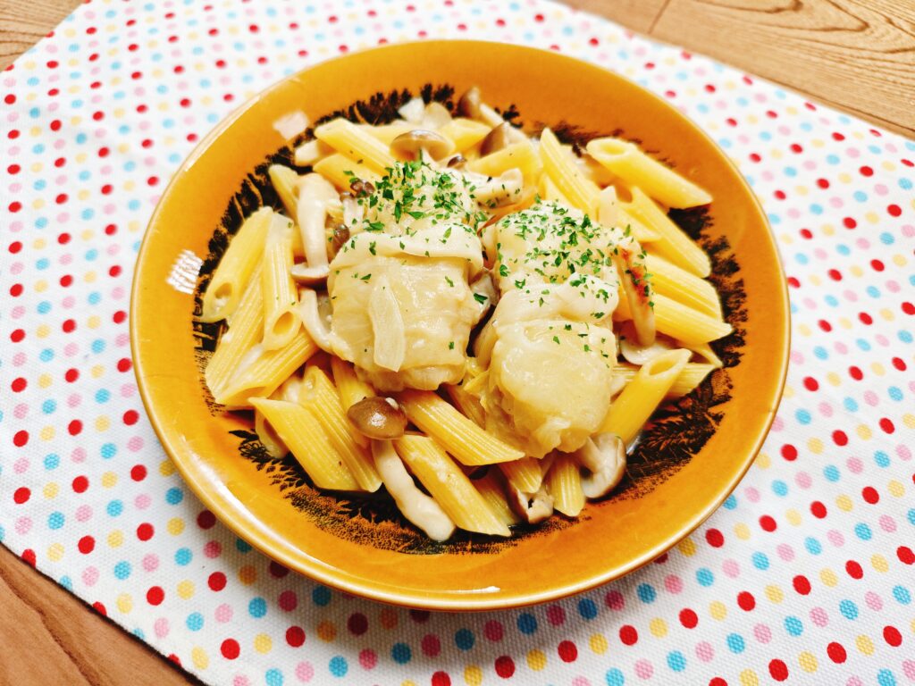 社食惣菜アレンジレシピ「ロールキャベツのクリームペンネ」