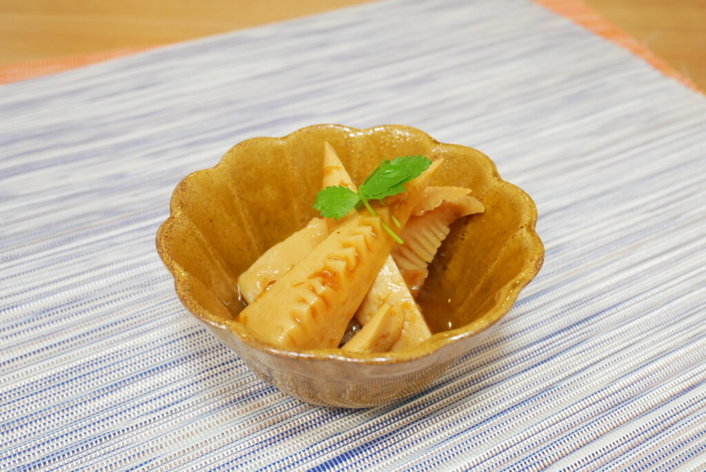 社食惣菜の食べ合せ「旬のたけのこ煮」