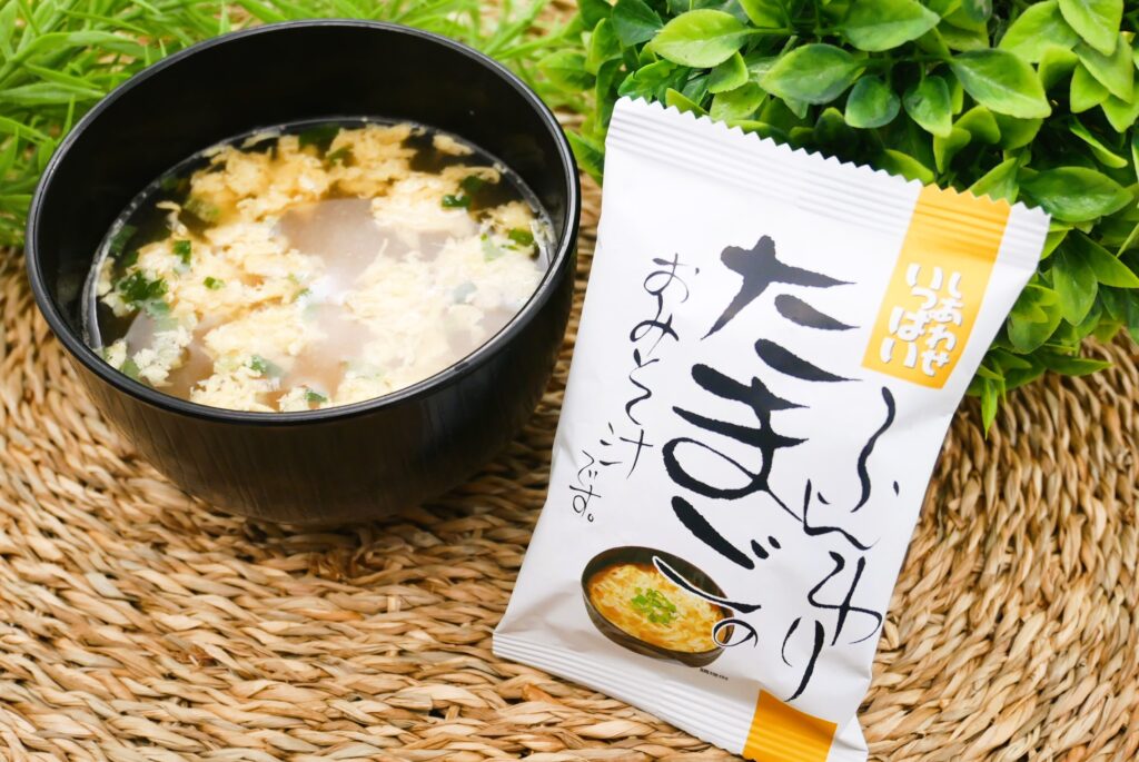 社食惣菜の食べ合せ「ふんわりたまごのおみそ汁」