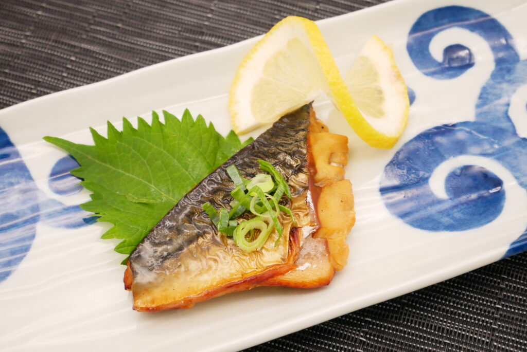 社食惣菜の食べ合せ「サバの旨塩焼き 」