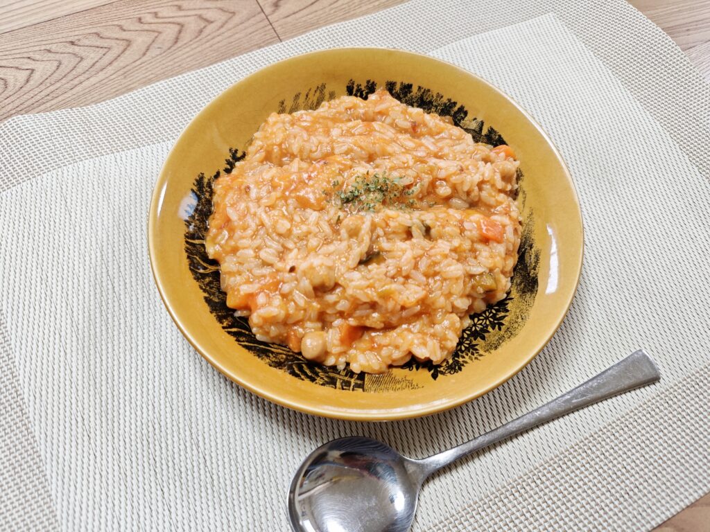 社食惣菜アレンジレシピ「ミネストローネリゾット」