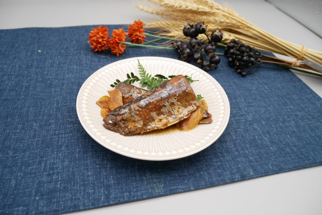 社食惣菜の食べ合せ「国産さんまの生姜煮」